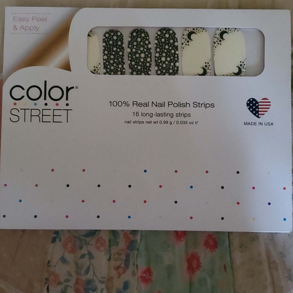 Color Street Glow In The Dark Nail Strips